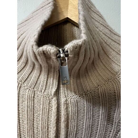 Naadam Womens Sweater Size M Wool  Cashmere Open Back Turtleneck Half-Zip - Picture 6 of 10